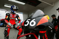 山崎選手